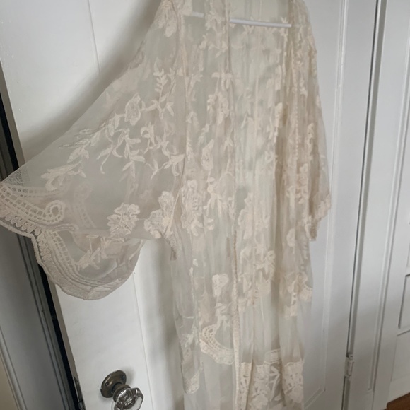 Off White Cover Up - Picture 2 of 4